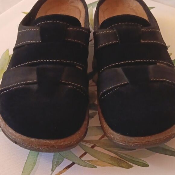 Earth Origins Ellery Mules Slippers - Picture 5 of 11